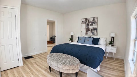 Tiny photo for 1031 S Delphos Street, Kokomo, IN 46902 (MLS # 202642855)