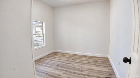 Tiny photo for 1031 S Delphos Street, Kokomo, IN 46902 (MLS # 202642855)