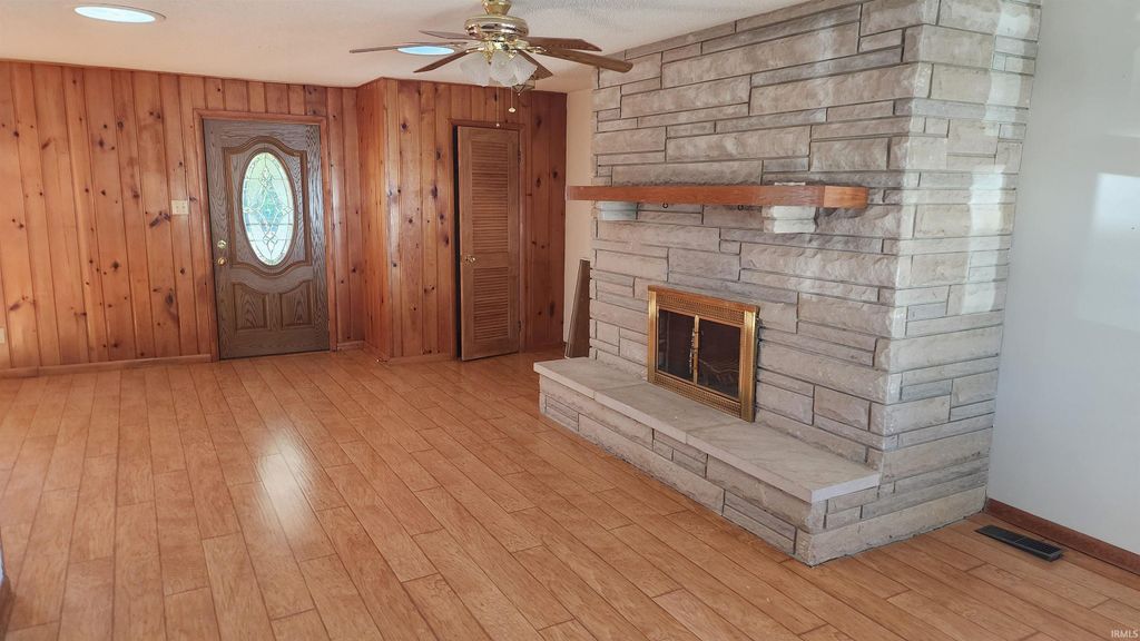 Photo of 508 W Graham Drive, Bloomington, IN 47403 (MLS # 202607608)