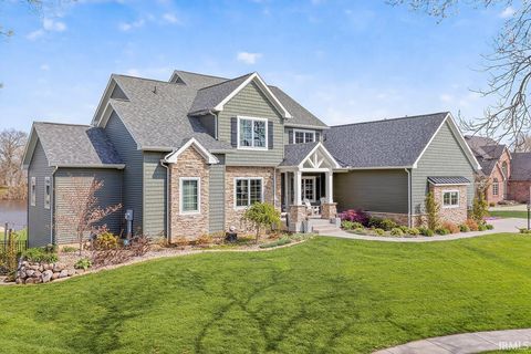 Photo of 414 River Pointe Drive, Elkhart, IN 46514 (MLS # 202614676)