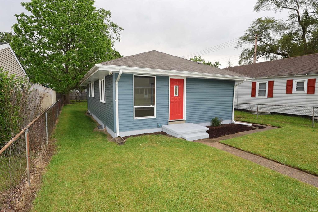 Photo of 602 Meridian Street, Mishawaka, IN 46544 (MLS # 202620955)