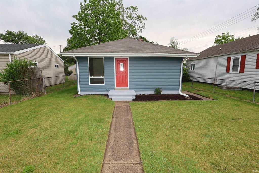 Photo of 602 Meridian Street, Mishawaka, IN 46544 (MLS # 202620955)