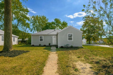 Photo of 3313 W Torquay Road, Muncie, IN 47304 (MLS # 202625158)