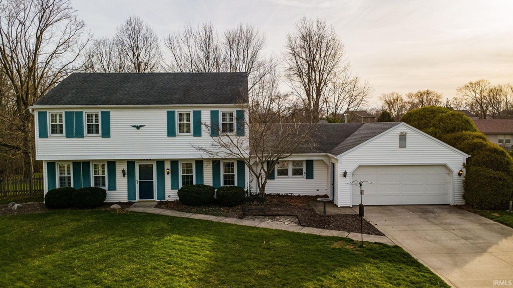 Photo of 5334 Moonrock Court, Fort Wayne, IN 46804 (MLS # 202609434)