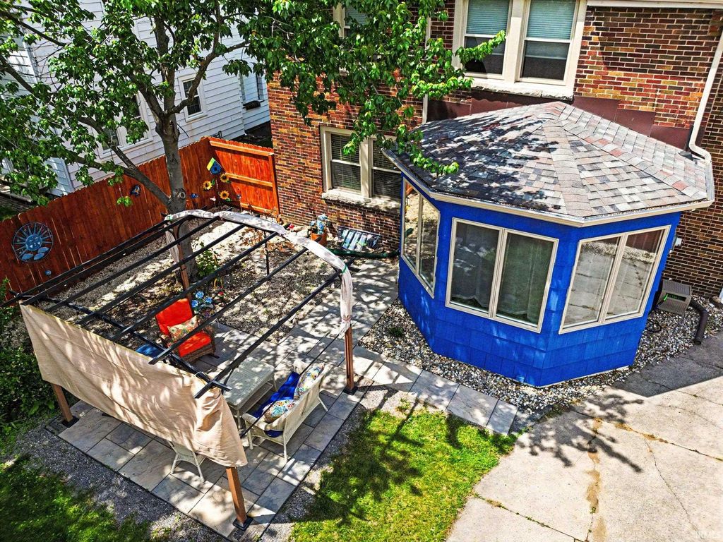 Photo of 1146 Belmont Avenue, South Bend, IN 46615 (MLS # 202620747)
