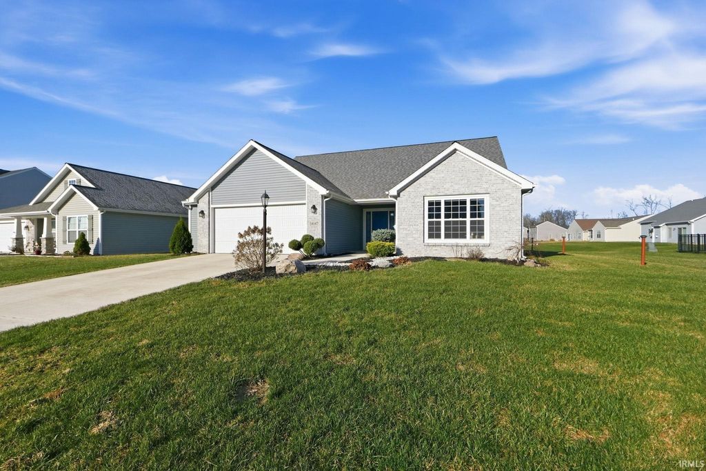Photo of 14147 Futura Court, Fort Wayne, IN 46845 (MLS # 202608337)