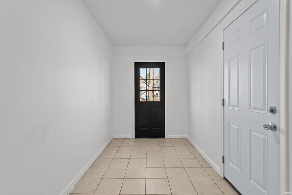 Photo of 206 S MAIN Street, Jonesboro, IN 46938 (MLS # 202606502)