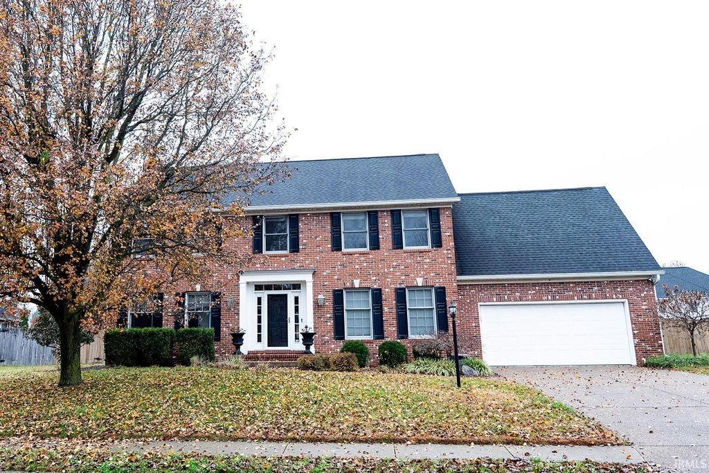 Photo of 4433 foxmoor Drive, Newburgh, IN 47360 (MLS # 202548277)