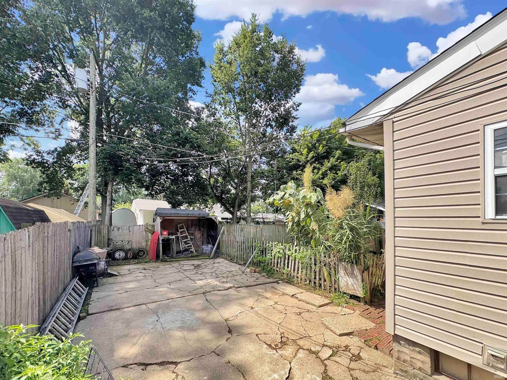 Photo of 3671 Creston Drive, Indianapolis, IN 46222 (MLS # 202635851)