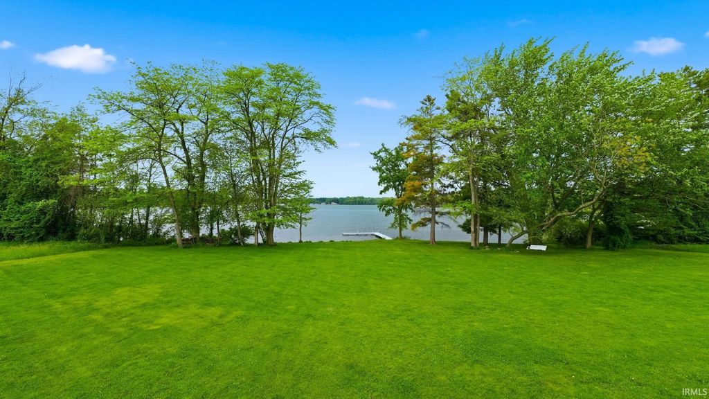 Photo of **** 100 N Road, Howe, IN 46746 (MLS # 202620702)