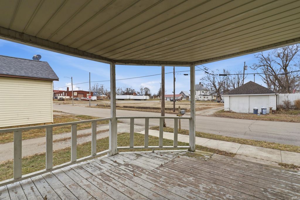 Photo of 214 S Monroe Street, Hartford City, IN 47348 (MLS # 202549770)