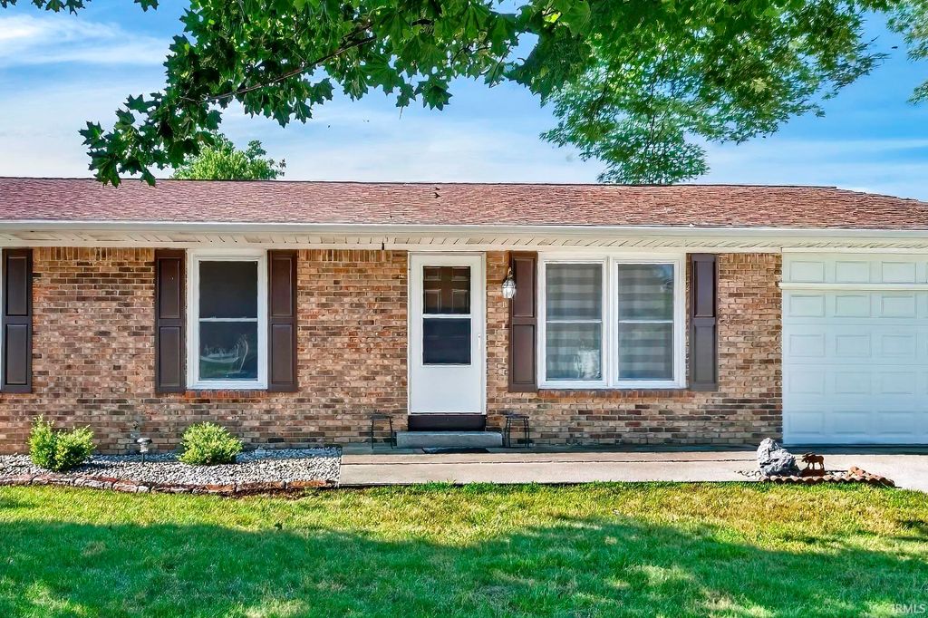 Photo of 216 Northbrook Court, Decatur, IN 46733 (MLS # 202628222)