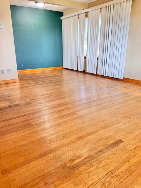 Tiny photo for 506 N Broadway Street, Peru, IN 46970 (MLS # 202644162)