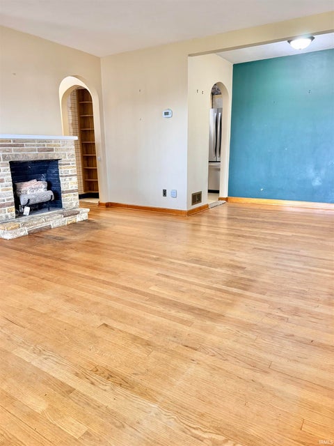 Tiny photo for 506 N Broadway Street, Peru, IN 46970 (MLS # 202644162)