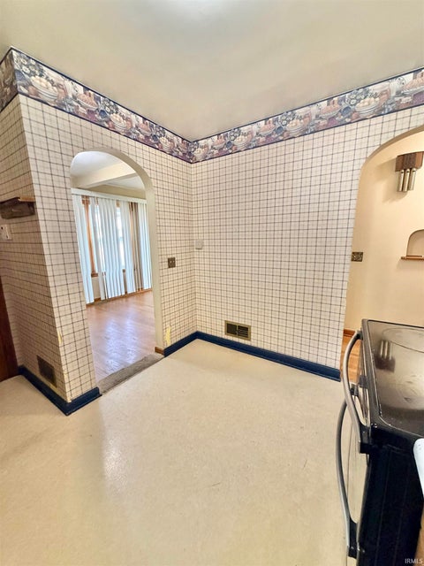 Tiny photo for 506 N Broadway Street, Peru, IN 46970 (MLS # 202644162)