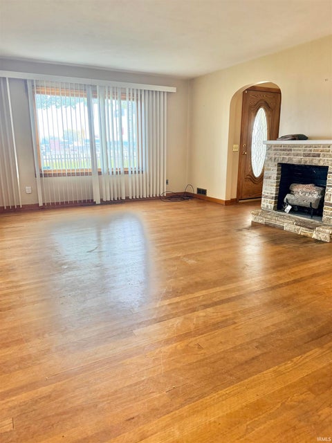 Tiny photo for 506 N Broadway Street, Peru, IN 46970 (MLS # 202644162)