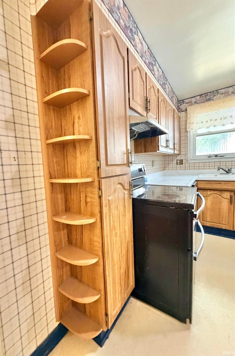 Tiny photo for 506 N Broadway Street, Peru, IN 46970 (MLS # 202644162)