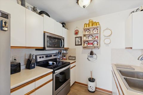 Tiny photo for 2211 Hillcrest Avenue #E, Plymouth, IN 46563 (MLS # 202541323)