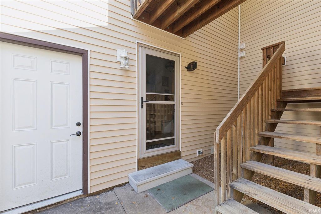 Photo of 2211 Hillcrest Avenue #E, Plymouth, IN 46563 (MLS # 202541323)