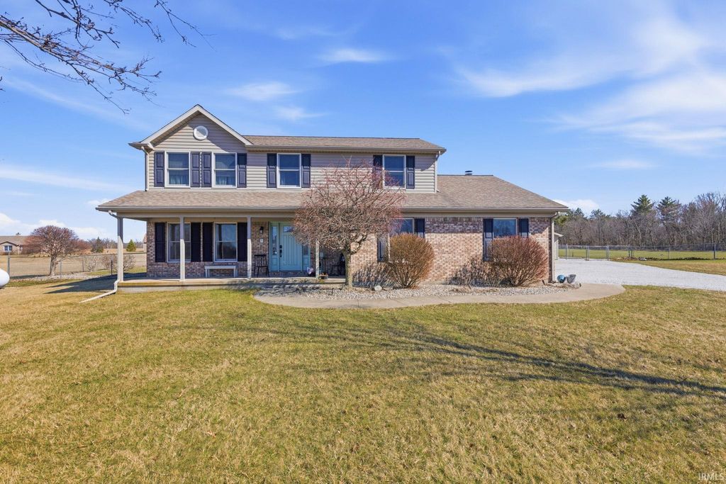 Photo of 5804 Red Fox Drive, Marion, IN 46952 (MLS # 202607898)
