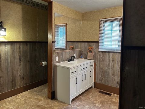Tiny photo for 210 N Toner Street, Kewanna, IN 46939 (MLS # 202541987)