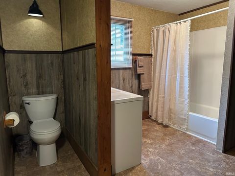 Tiny photo for 210 N Toner Street, Kewanna, IN 46939 (MLS # 202541987)