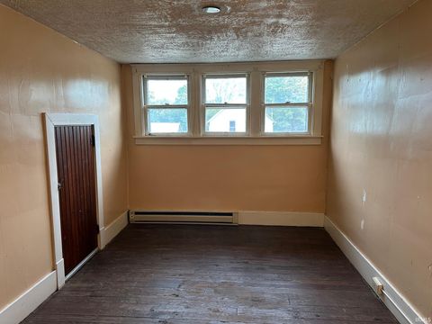 Tiny photo for 210 N Toner Street, Kewanna, IN 46939 (MLS # 202541987)