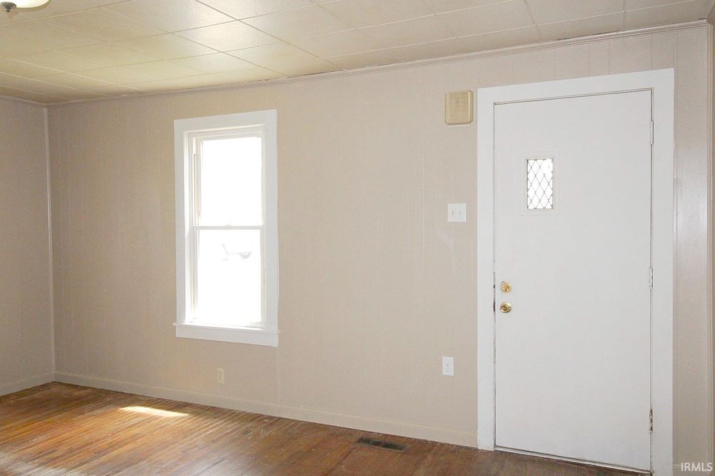 Photo of 906 E State Street, Princeton, IN 47670 (MLS # 202620250)