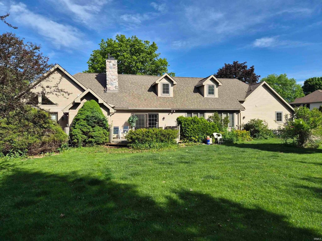 Photo of 908 Braxton Court, Goshen, IN 46526 (MLS # 202617071)