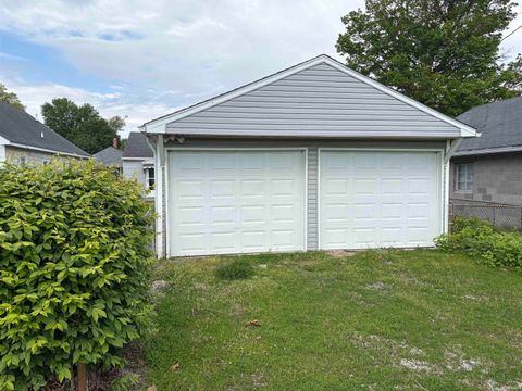Tiny photo for 2018 N PURDUM Street, Kokomo, IN 46902 (MLS # 202617443)