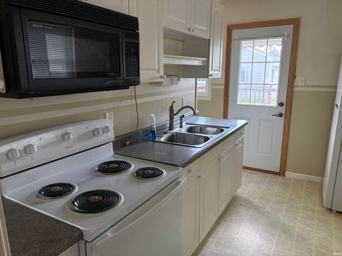 Tiny photo for 2018 N PURDUM Street, Kokomo, IN 46902 (MLS # 202617443)