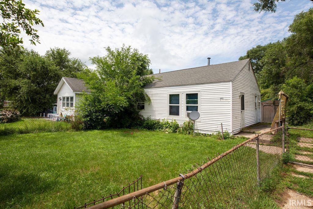 Photo of 303 - 305 N Clark Street, Knox, IN 46534 (MLS # 202626999)