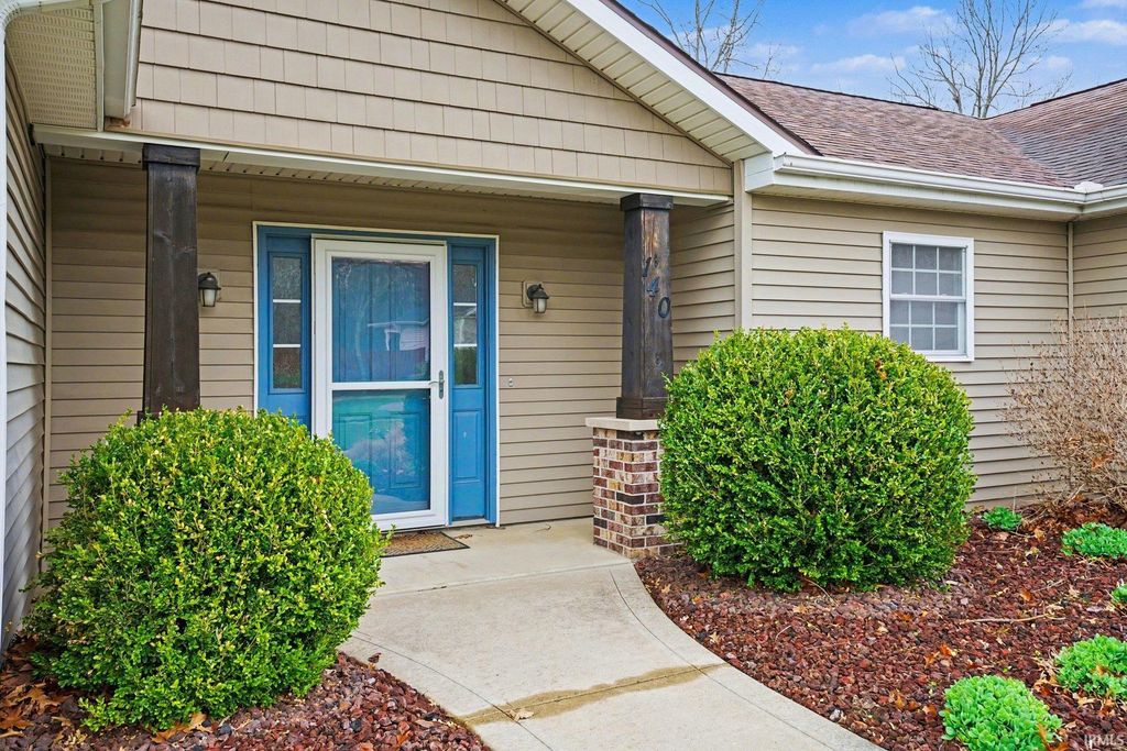 Photo of 140 Cherry Street, Warsaw, IN 46582 (MLS # 202612642)