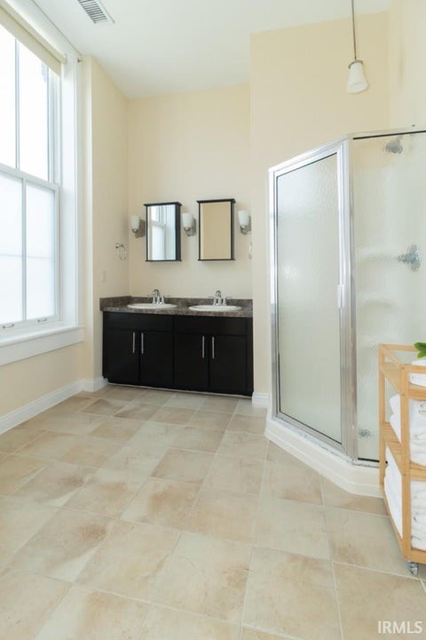 Tiny photo for 1406 Broad St #101 ST, New Castle, IN 47362 (MLS # 202622527)