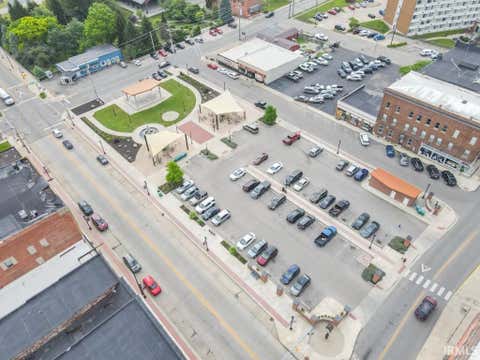 Tiny photo for 1406 Broad St #101 ST, New Castle, IN 47362 (MLS # 202622527)