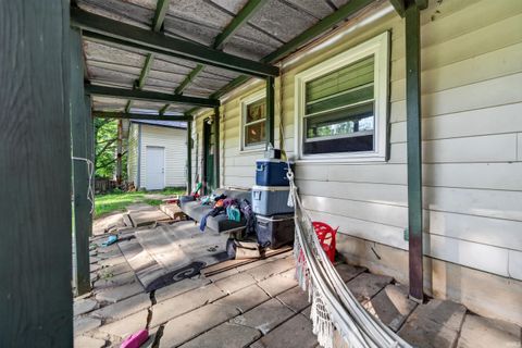 Tiny photo for 707 Walnut Avenue, Logansport, IN 46947 (MLS # 202627667)