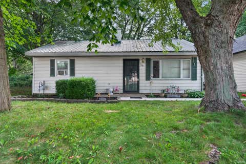 Photo of 707 Walnut Avenue, Logansport, IN 46947 (MLS # 202627667)