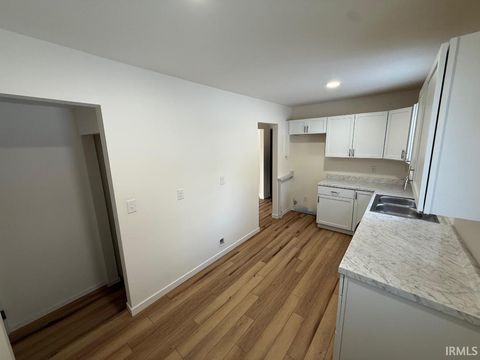 Tiny photo for 712 Aldridge Drive, Kokomo, IN 46902 (MLS # 202600065)