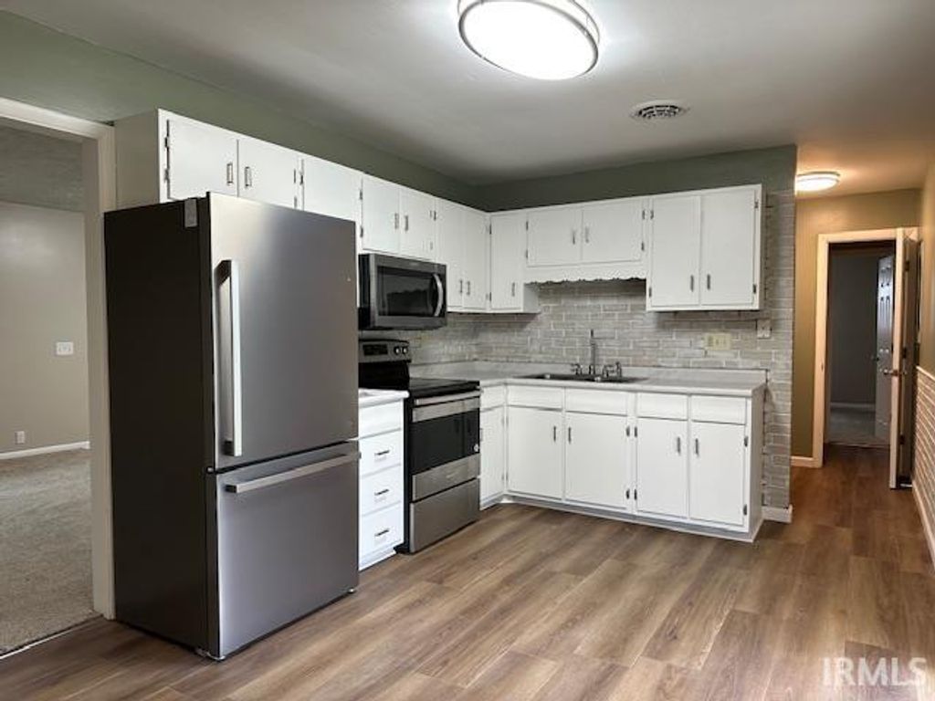 Photo of 304 N Norton Avenue, Marion, IN 46952 (MLS # 202540610)