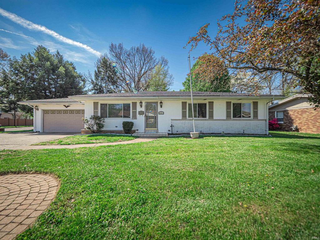 Photo of 2051 Mahrendale Avenue, Evansville, IN 47714 (MLS # 202612386)