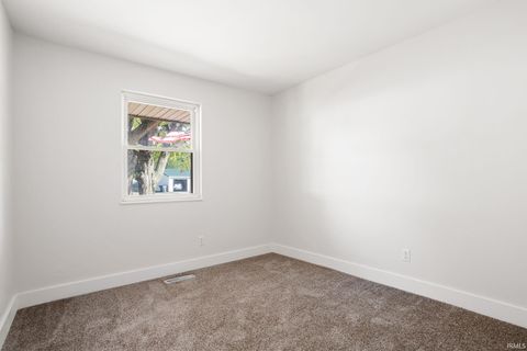 Tiny photo for 2401 Tam O Shanter Road, Kokomo, IN 46902 (MLS # 202542233)