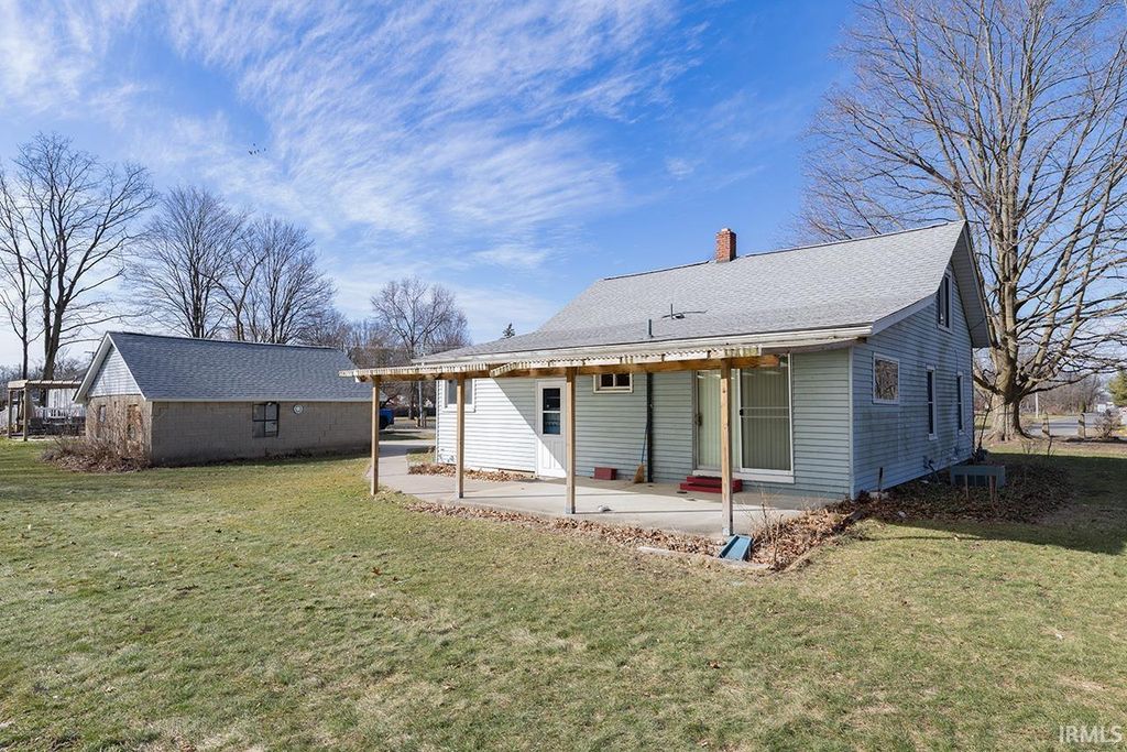 Photo of 53084 County Road 9, Elkhart, IN 46514 (MLS # 202548462)