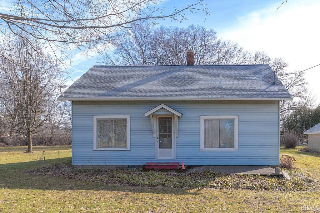 Photo of 53084 County Road 9, Elkhart, IN 46514 (MLS # 202548462)