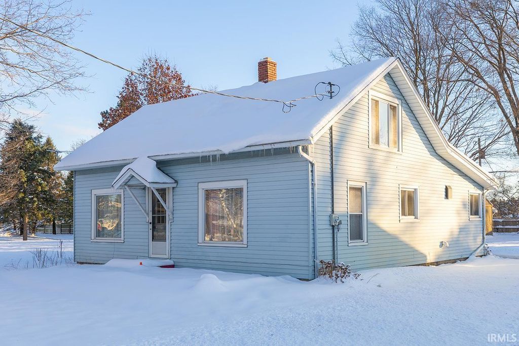 Photo of 53084 County Road 9, Elkhart, IN 46514 (MLS # 202548462)