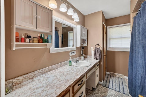 Tiny photo for 51882 Cheryl Drive, Granger, IN 46530 (MLS # 202622398)