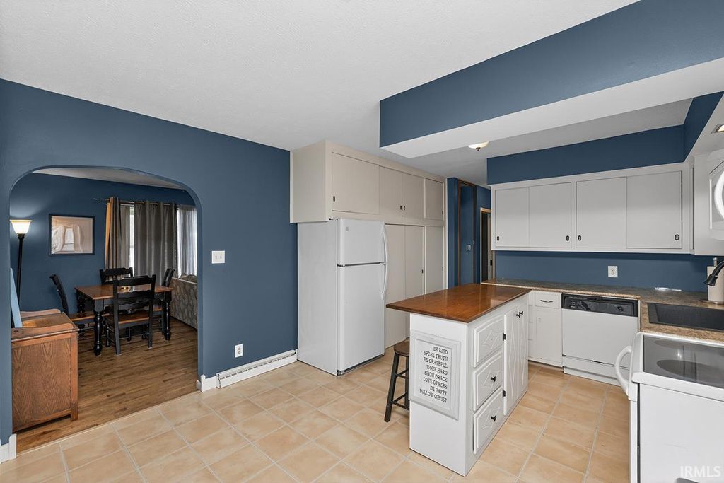 Photo of 3636 E Jackson Boulevard, Elkhart, IN 46516 (MLS # 202605910)