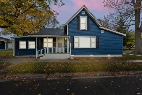 Photo of 116 E Baltimore Street, Garrett, IN 46738 (MLS # 202544194)