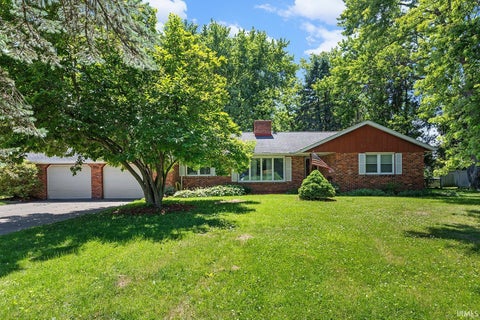 Photo of 4504 Nottingham Drive, Lafayette, IN 47909 (MLS # 202621347)