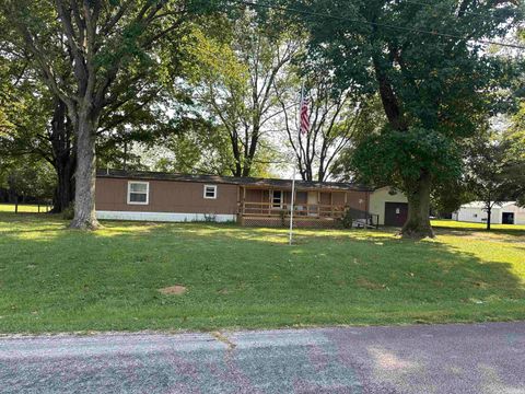 Photo of 8727 W County Road 150 N, Richland, IN 47634 (MLS # 202536824)