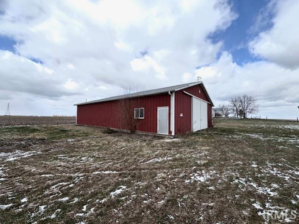 Photo of 8499 S SR 71, Dana, IN 47847 (MLS # 202608870)